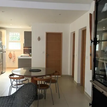 Appartamento Centre Proche Gare Commerces Et Plage Spacieux T3 Avec Terrasse. 1 *